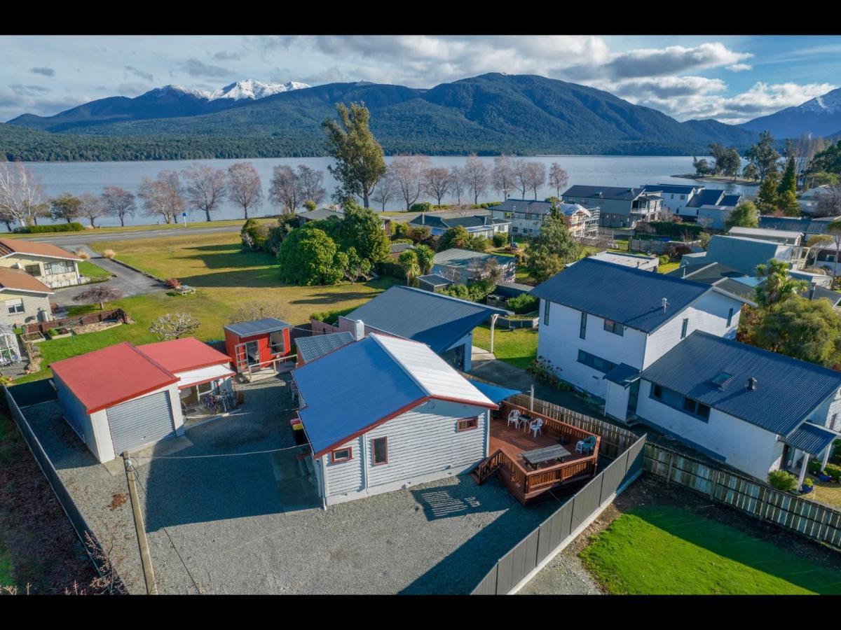 Te Anau Holiday Home - Free Wifi - Free Bikes & Kayaks - Short Walk To Lake & Town - Top Views Exteriör bild