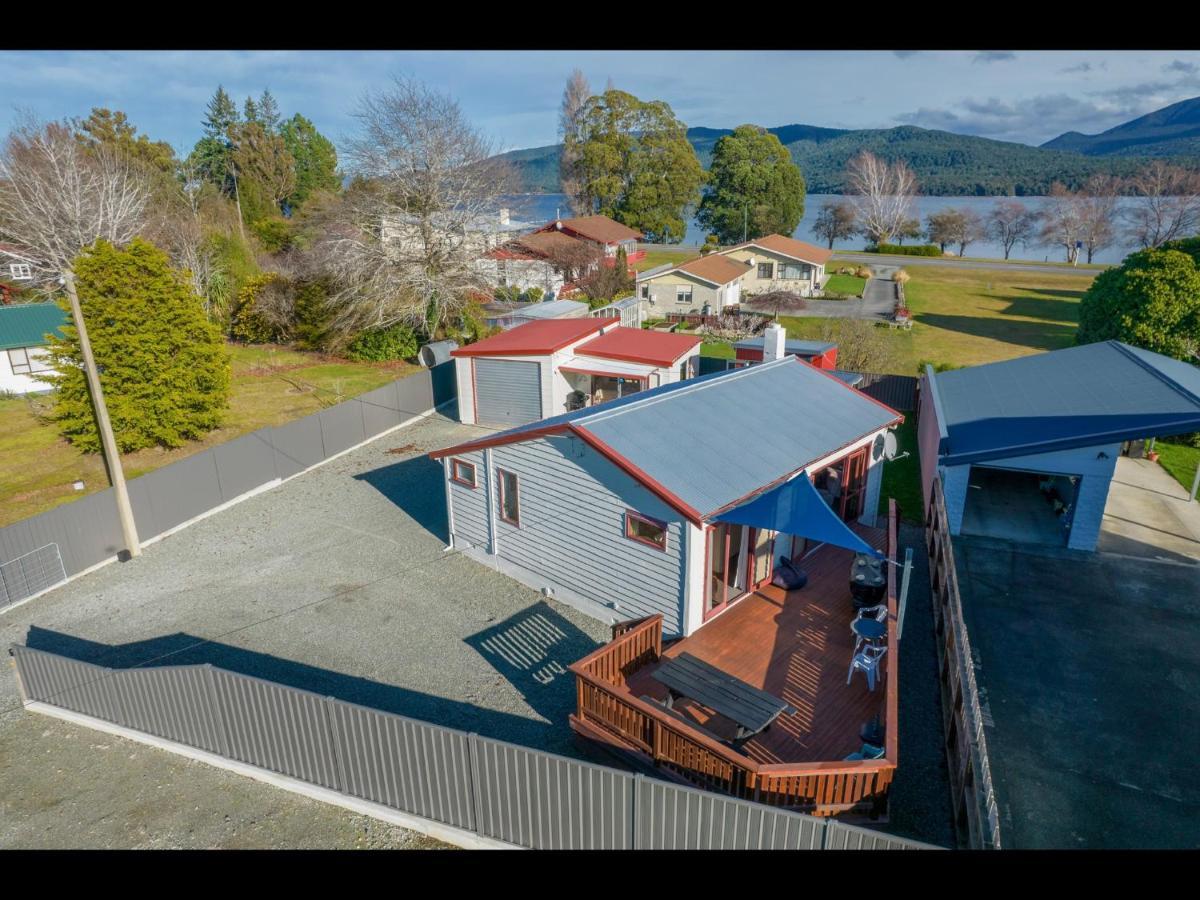 Te Anau Holiday Home - Free Wifi - Free Bikes & Kayaks - Short Walk To Lake & Town - Top Views Exteriör bild