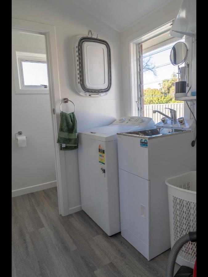Te Anau Holiday Home - Free Wifi - Free Bikes & Kayaks - Short Walk To Lake & Town - Top Views Exteriör bild